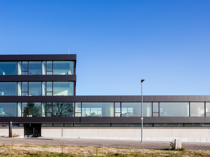 SCHWEIZER ARCHITEKTEN STUTTGART, PROJEKT: BÜROGEBÄUDE RAUM STUTTGART