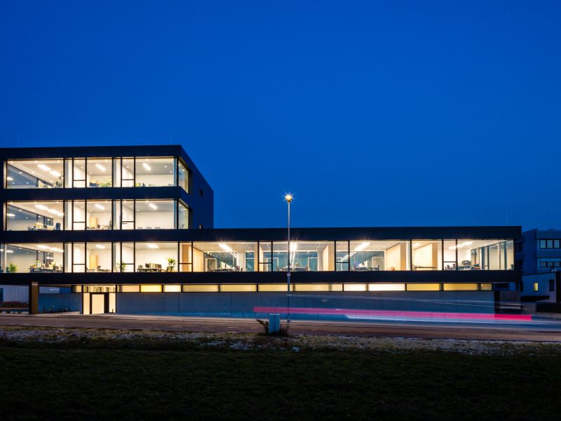 SCHWEIZER ARCHITEKTEN STUTTGART, PROJEKT: BÜROGEBÄUDE RAUM STUTTGART